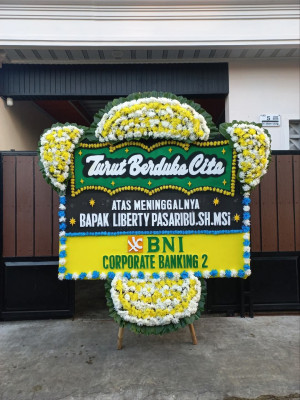 Papan Bunga Duka di Sukadana